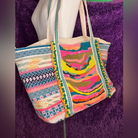 America & beyond Colorful Striped Tote Bag - Picture 3 of 9